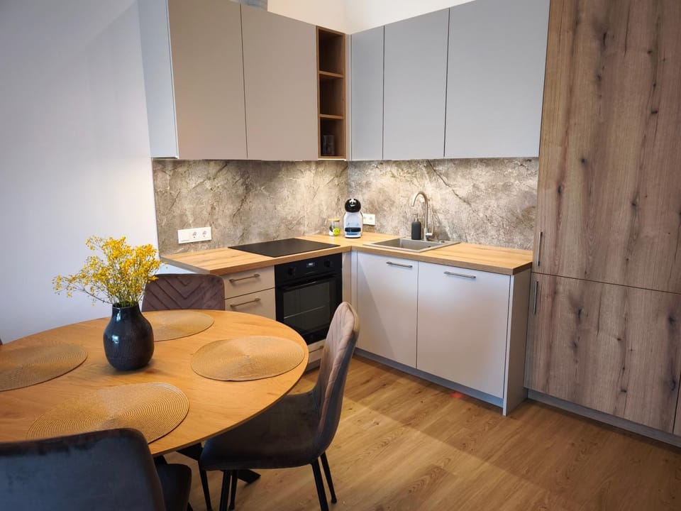 Kitchen or kitchenette, Dining area, stove, kitchen