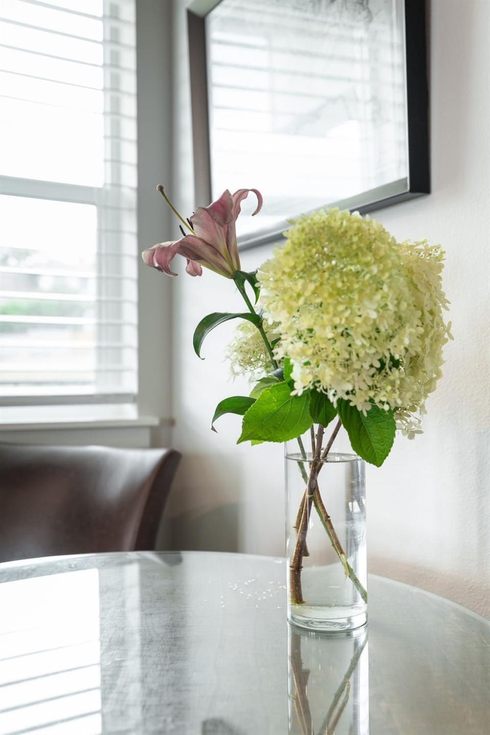 Modern 1BR Condo with Bay Views Walk to Dome AC Parking Included Apartment in Tacoma