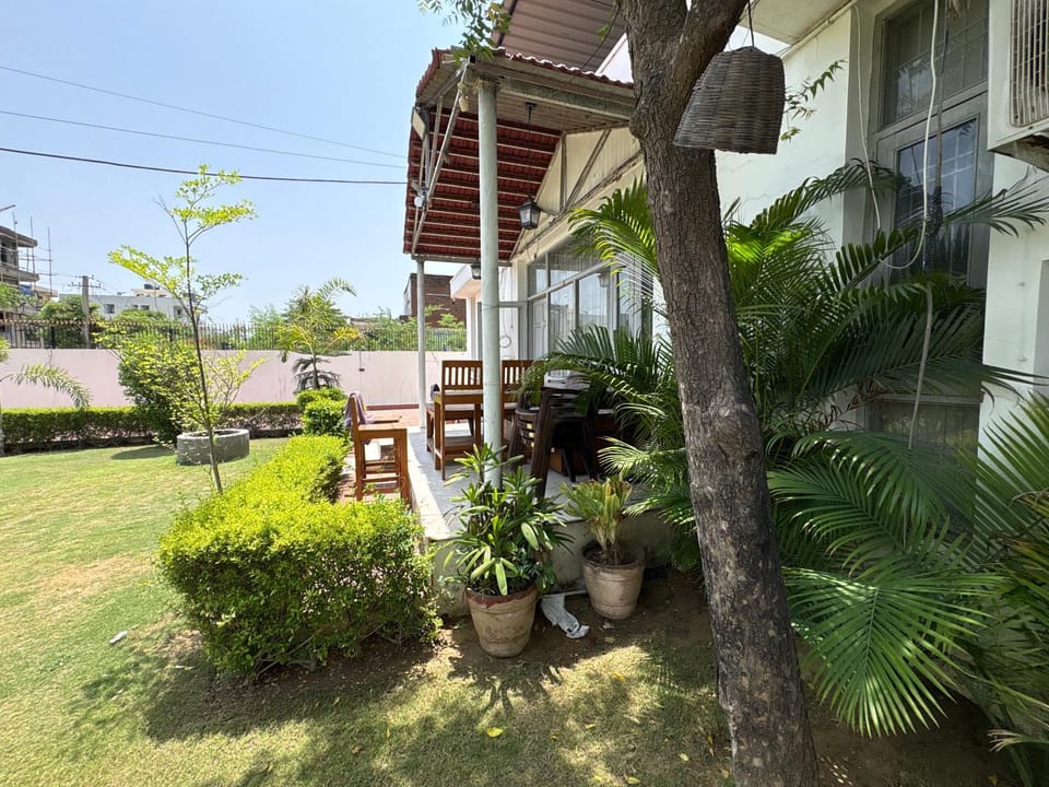 Solanki BNB villa & guest house entire place fully pvt Villa in Jaipur