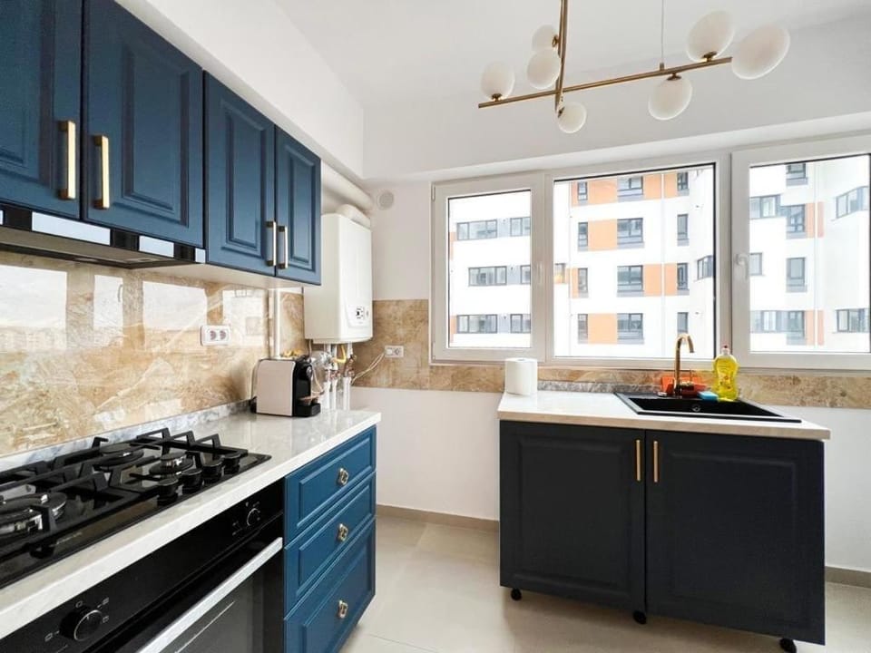 Emerald Velvet Luxury Studio Apartment in Bucharest