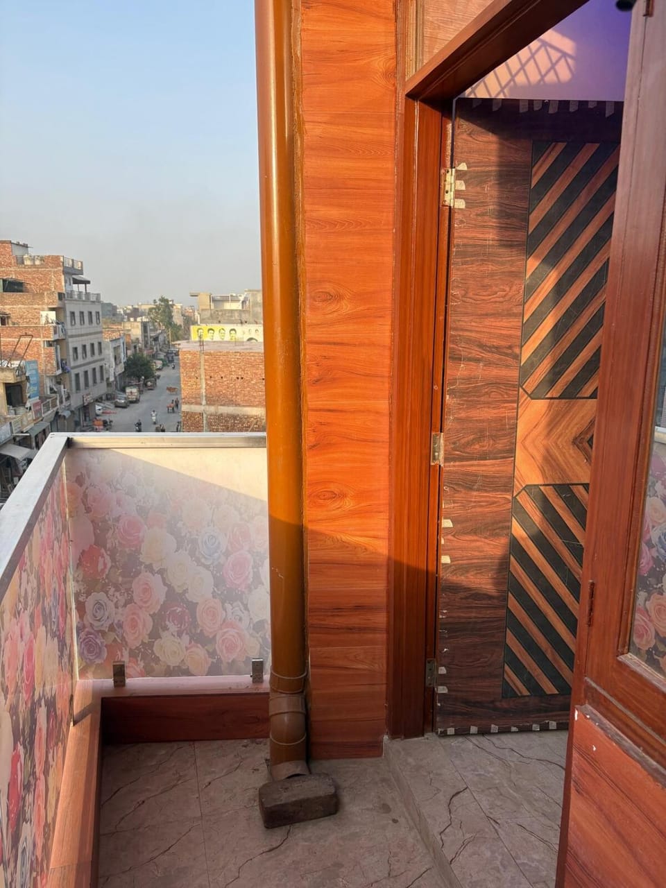 The FirstPage Rooms Apartment in Delhi