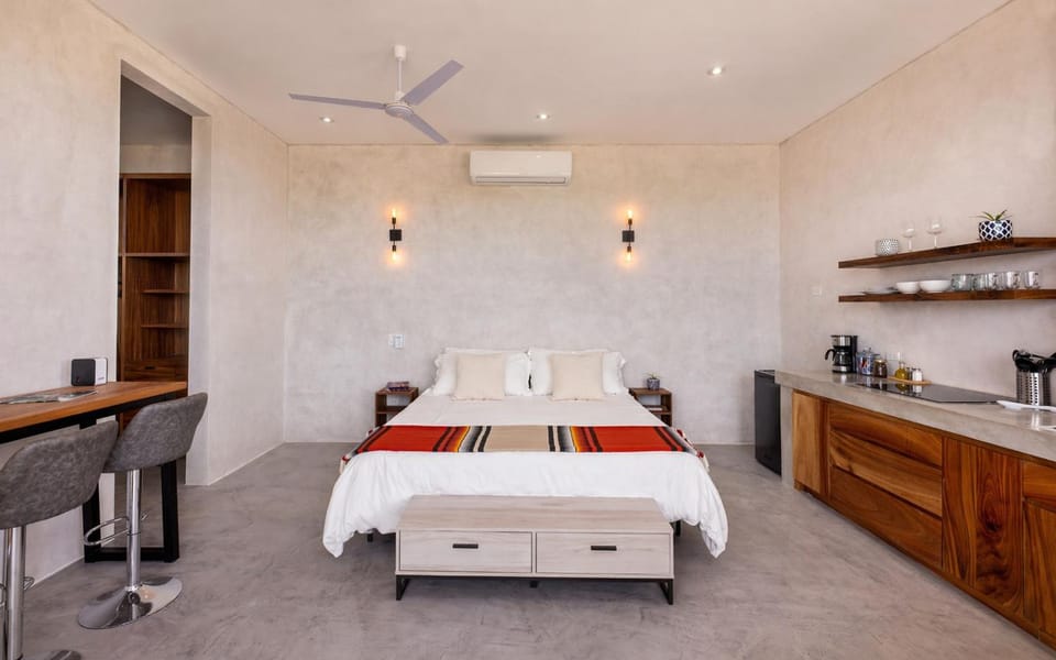 Kitchen or kitchenette, Photo of the whole room, Bedroom, air conditioner