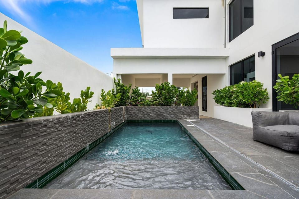 Day, Pool view, Swimming pool