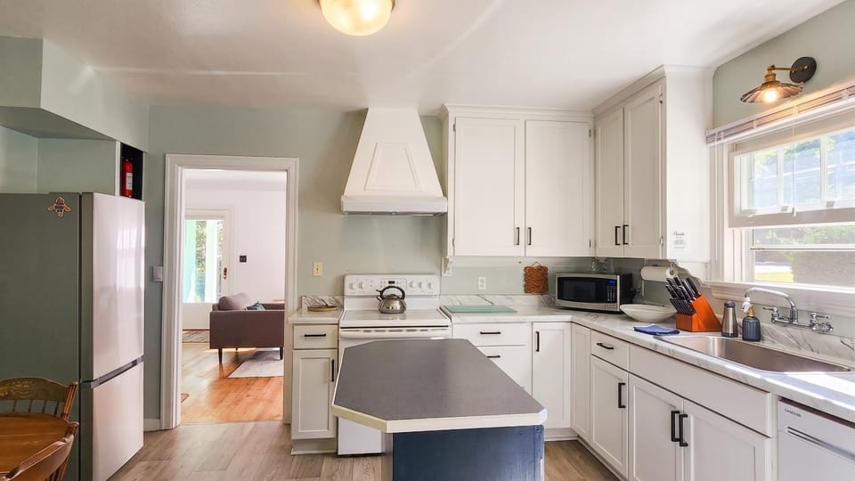 Hoodsport Getaway Walkable and Family friendly House in Hoodsport