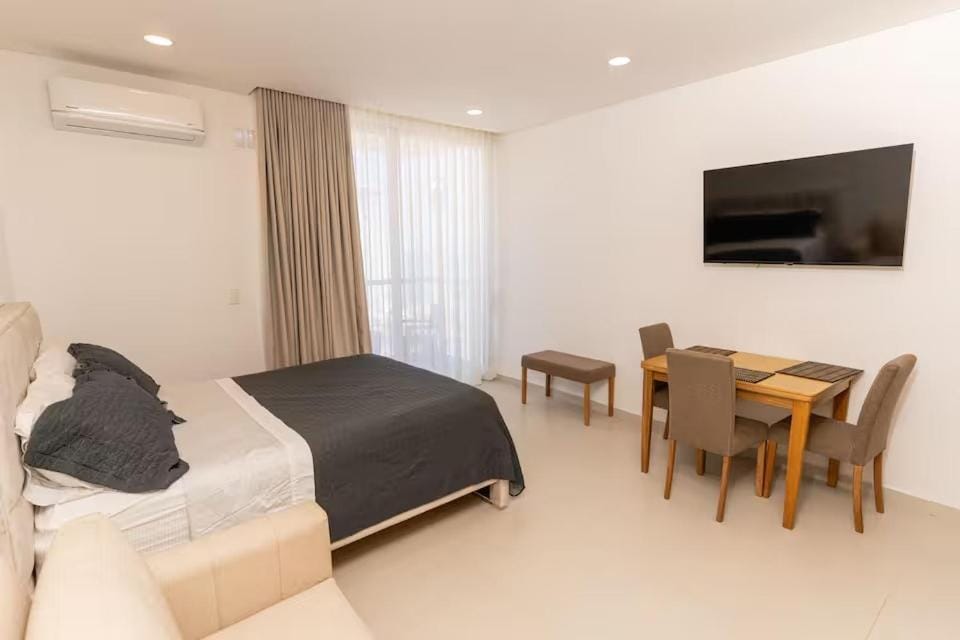 Amplia Suite Moderna con balcón cerca al mar Apartment in Magdalena, Colombia
