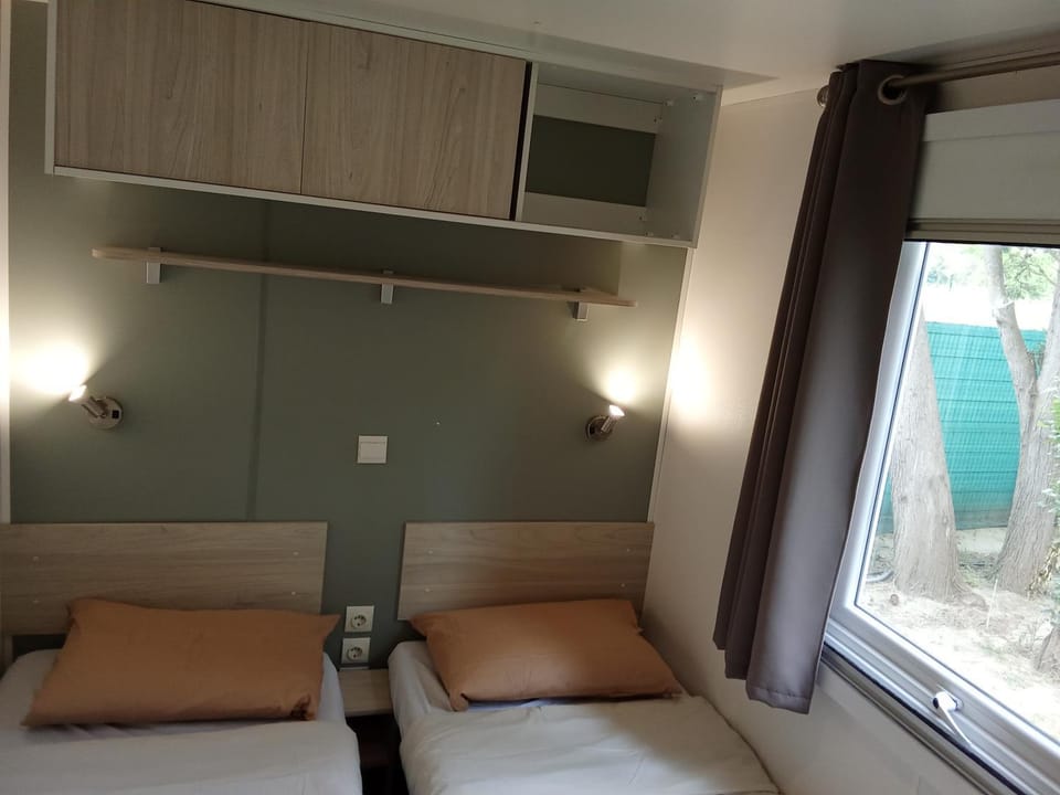 Cosy mobile home 6 p piscine inclus ! Luxury tent in Canet-en-Roussillon