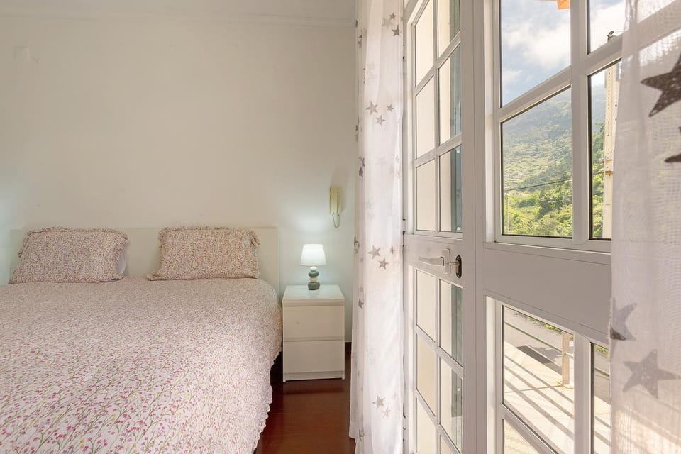 Property building, Living room, Bedroom