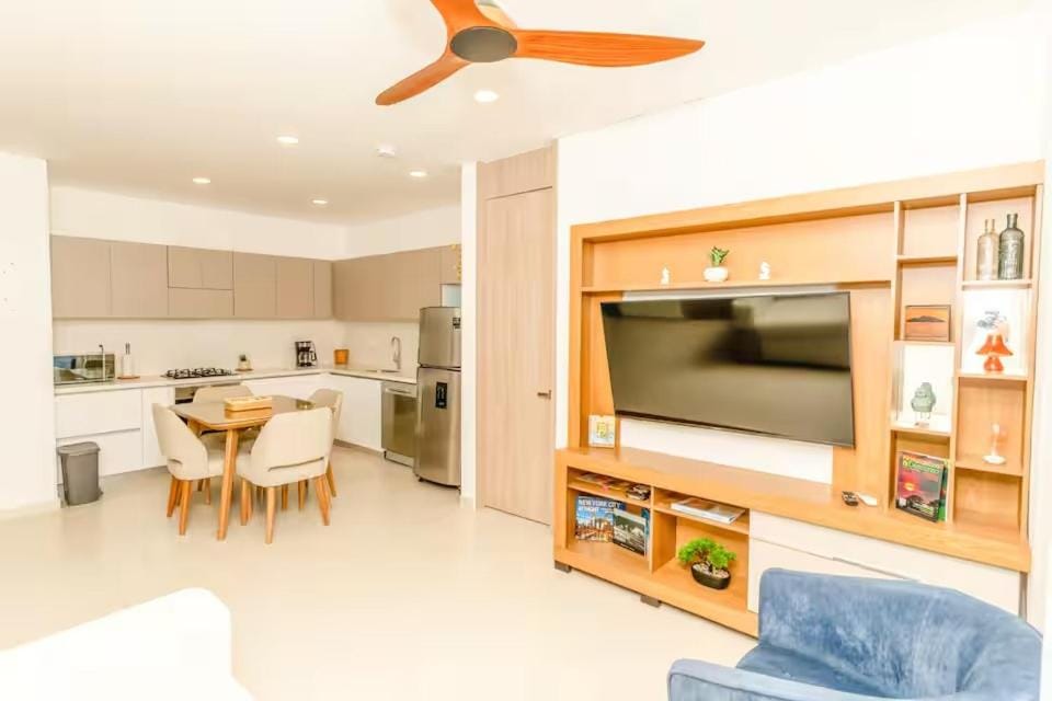 Apto moderno de lujo 2 hab con balcón cerca al mar Apartment in Magdalena, Colombia