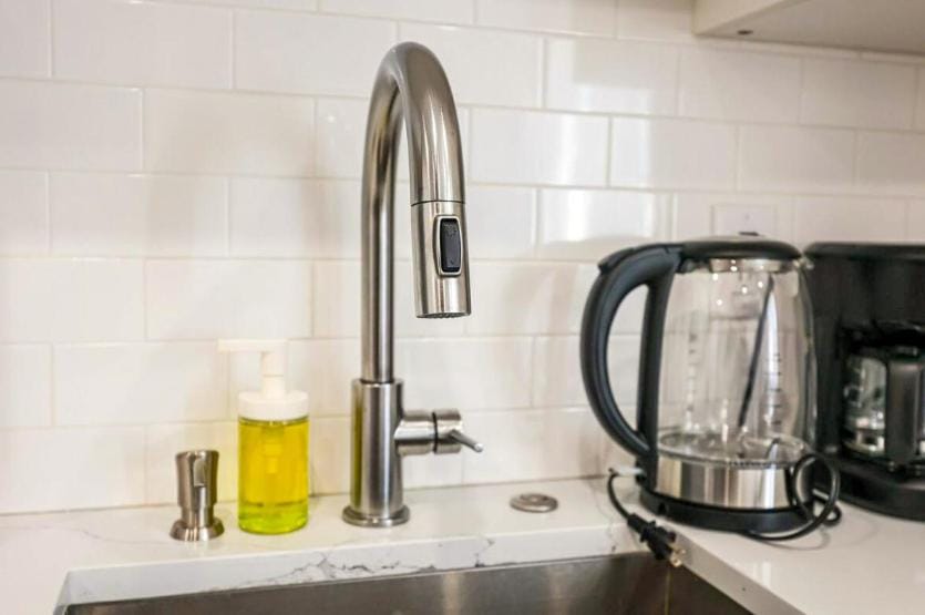 2BR Near Temple Sleeps 4 WD Rooftop Apartment in Philadelphia