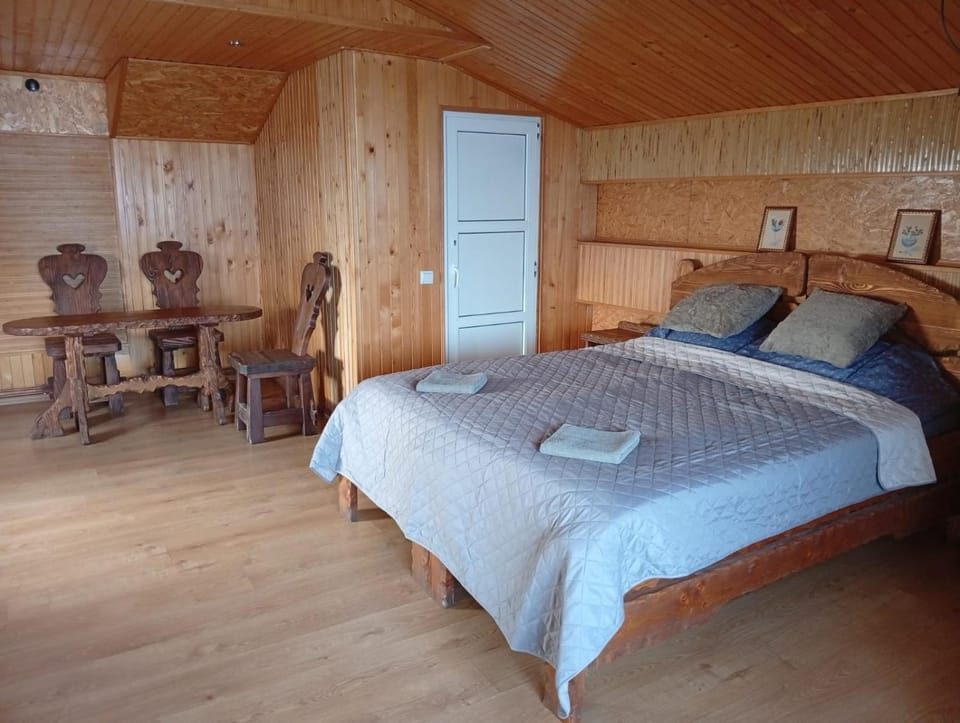 Bed, Living room, Photo of the whole room, Bedroom