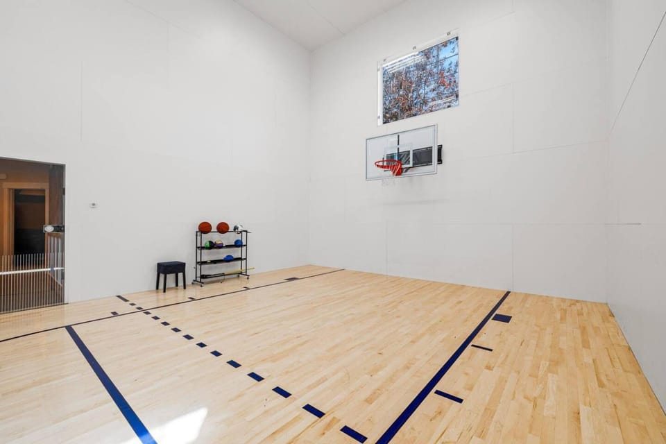 Heber Homestead: Pool, Hot Tub, Indoor Sport Court House in Heber City