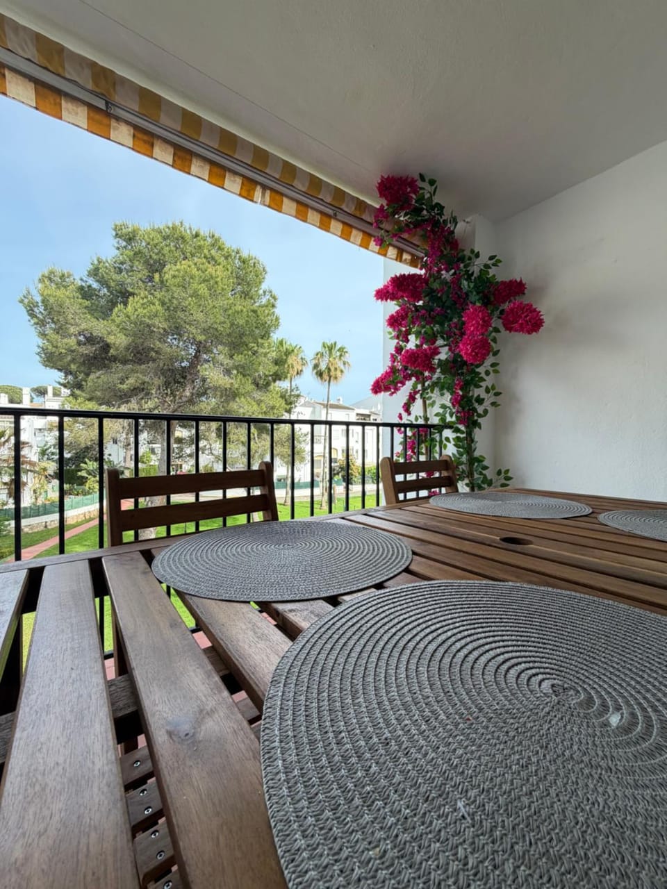 Patio, Day, Natural landscape, View (from property/room), Balcony/Terrace
