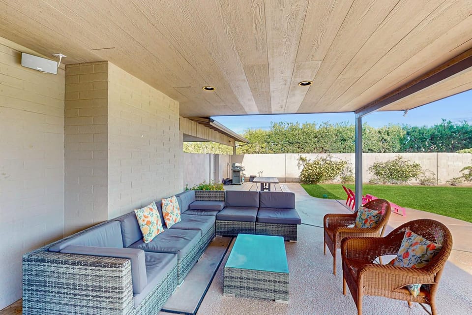 Oasis at Cholla House in Phoenix