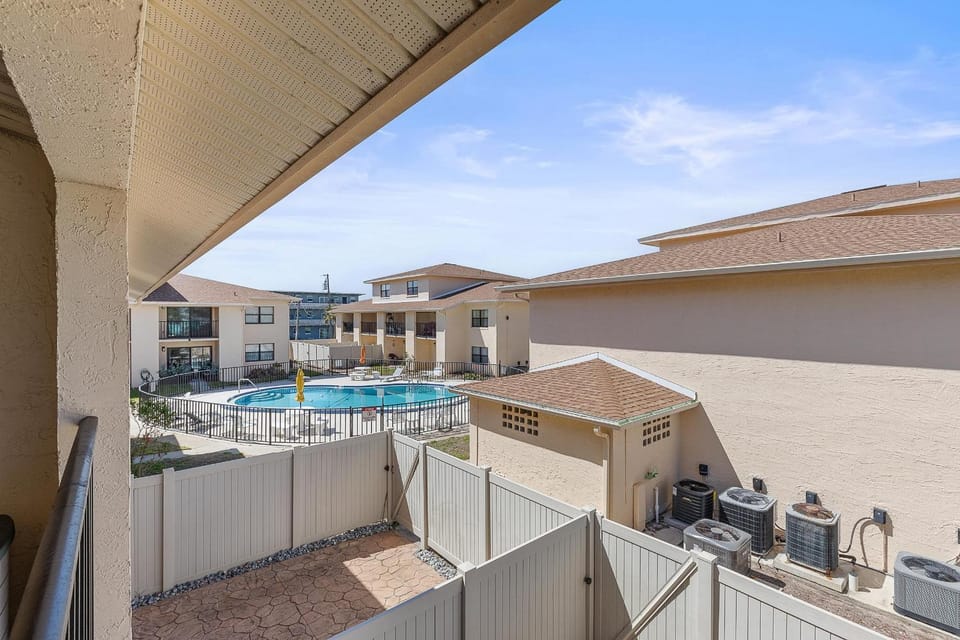 Oasis 21 House in Daytona Beach Shores