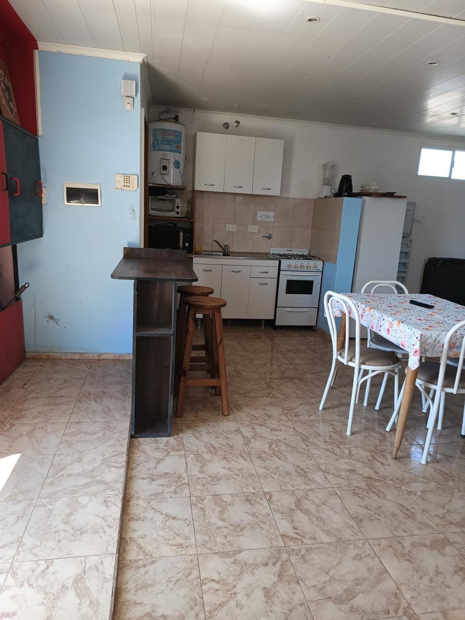BBQ facilities, Kitchen or kitchenette, Dining area, oven