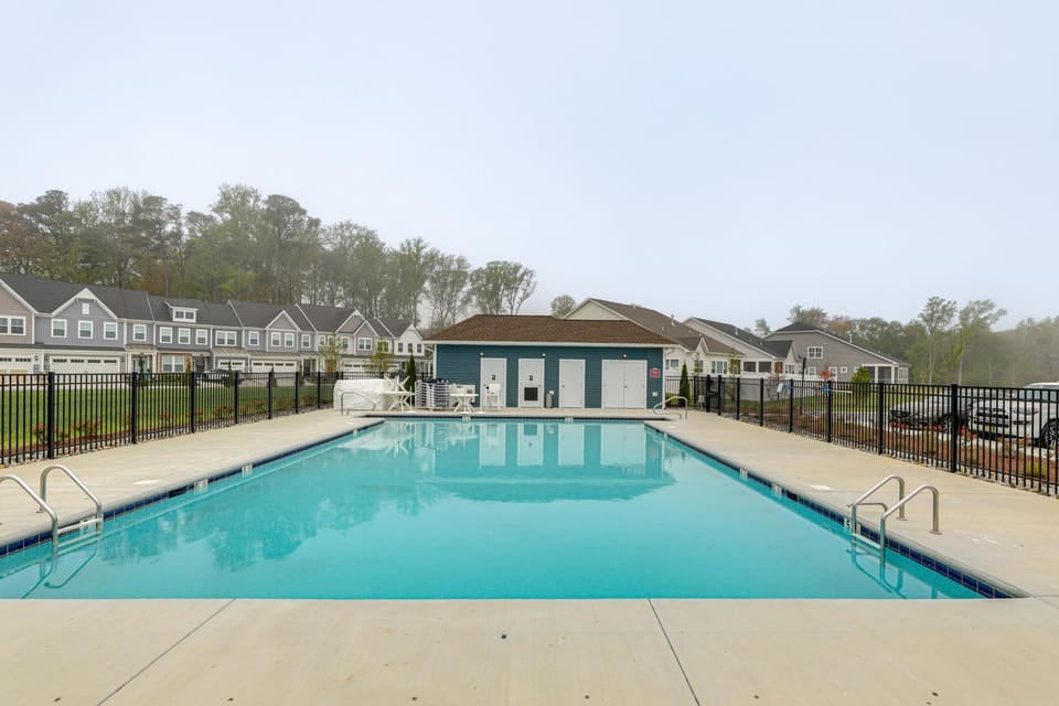 Near Bethany Beach! Oasis w/ Pool Access & Porch House in Sussex County