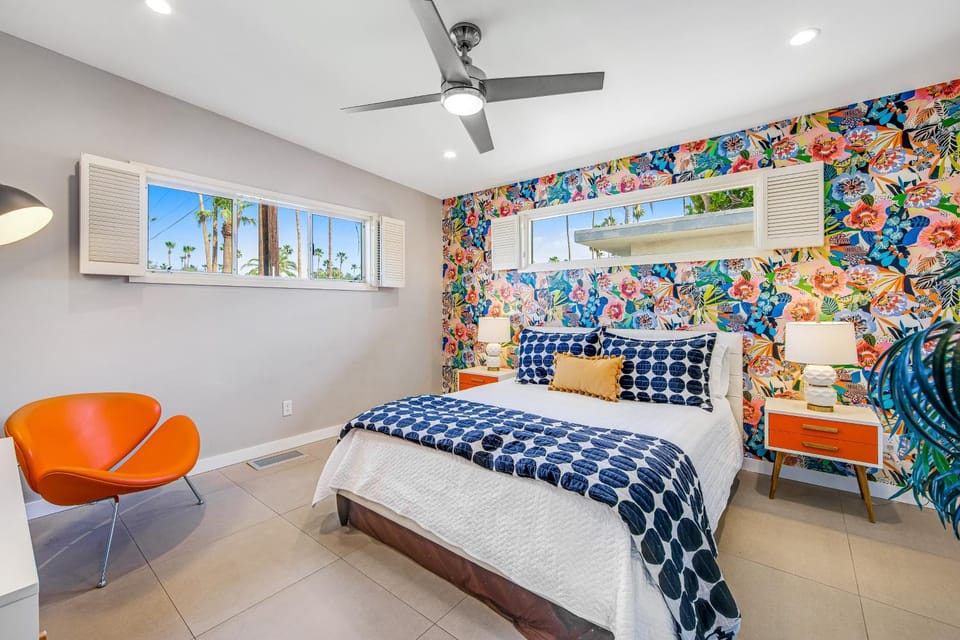 Good Vibrations - 966 House in Palm Springs