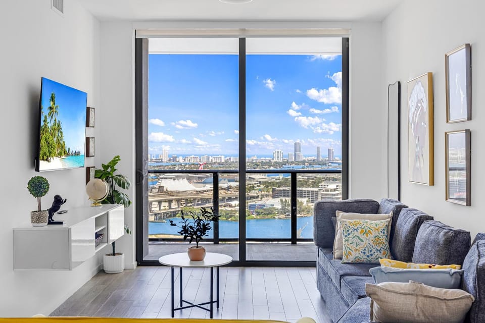 Miami Skyline Escape Apartment in Miami