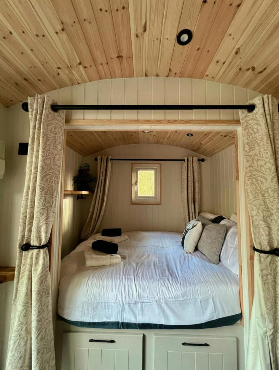 Porthside stays House in England