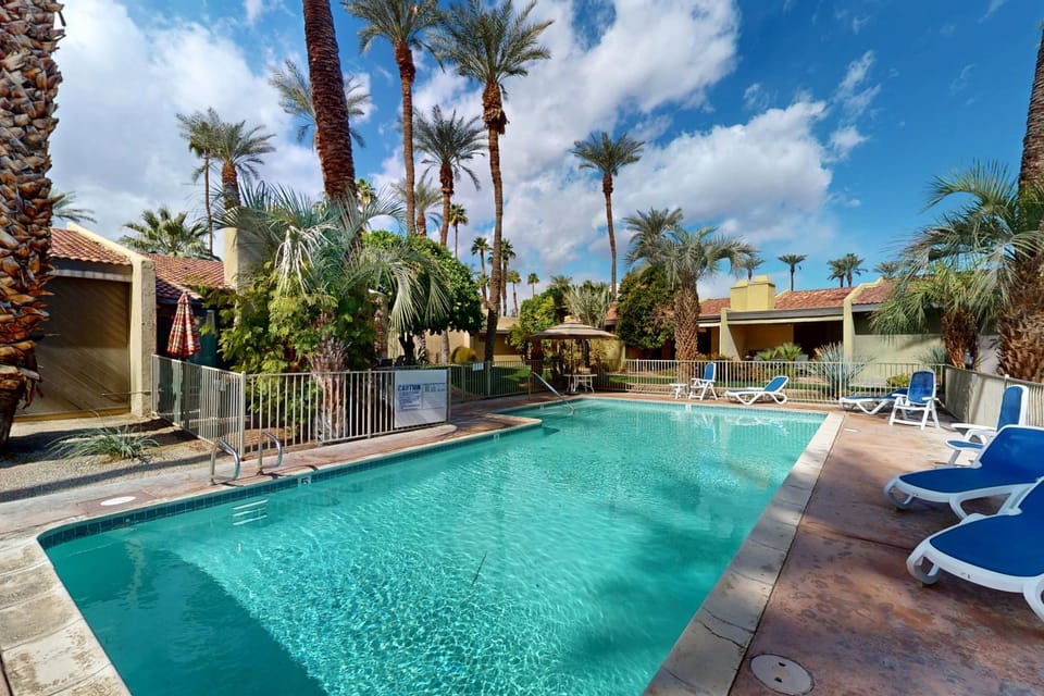 Palm Oasis Escape House in Cathedral City
