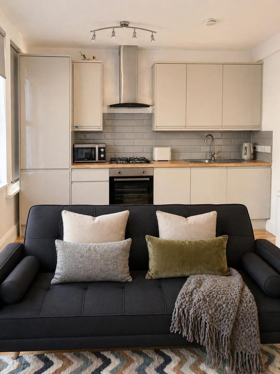 Coldharbour (Majo) Apartment in London Borough of Southwark