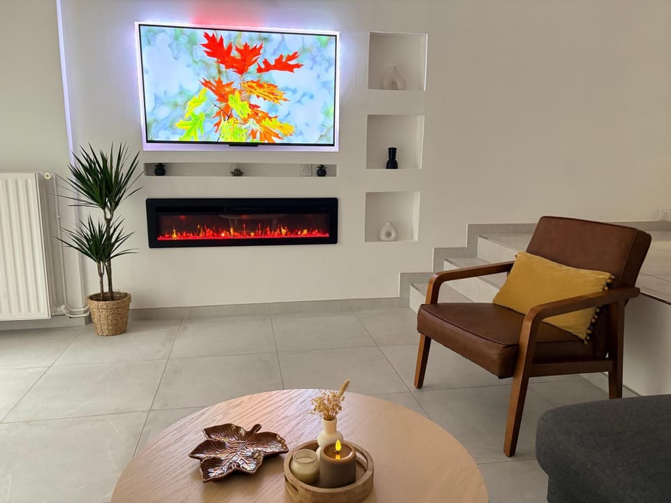 TV and multimedia, Living room, Seating area