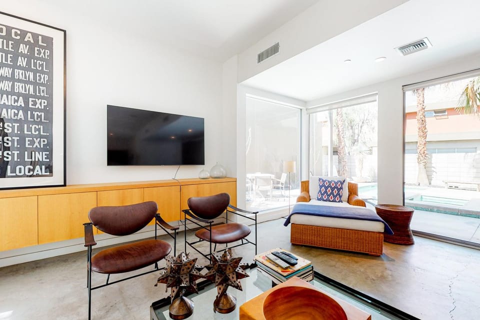 Paradise Views Townhome House in Palm Springs