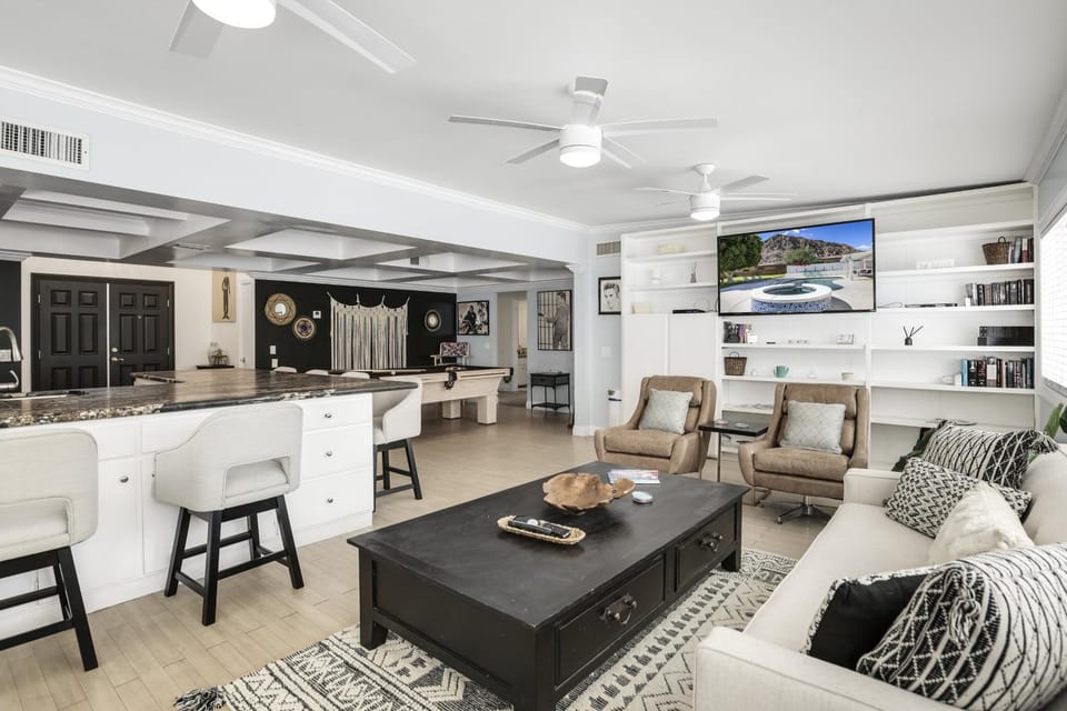 Point Happy Place House in Indian Wells