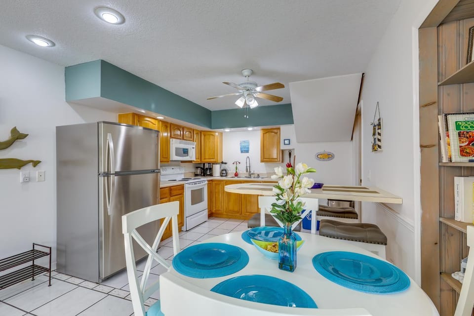 Steps to Sand! Pet-Friendly Home in Fort Pierce House in Fort Pierce