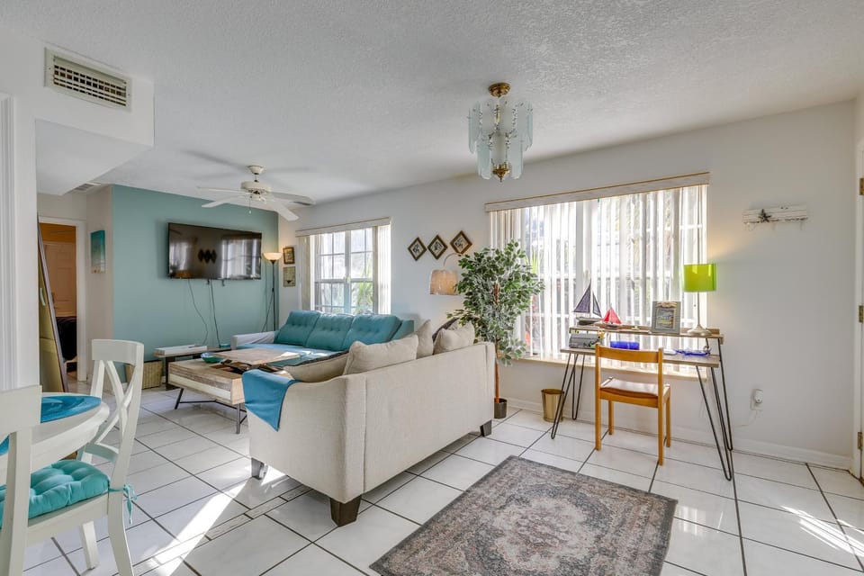 Steps to Sand! Pet-Friendly Home in Fort Pierce House in Fort Pierce