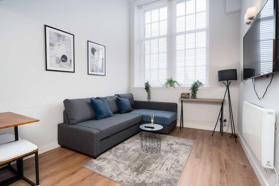 Central Edinburgh Stay Walk to Royal Mile & Old Town Apartment in Edinburgh