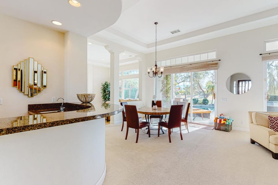 Rancho Mirage Golf Retreat House in Rancho Mirage