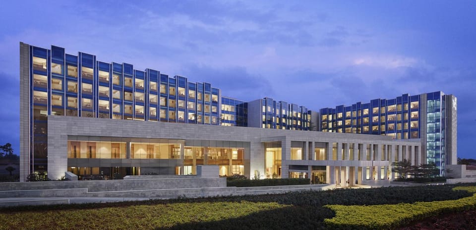 Property building, Facade/entrance, Sunset