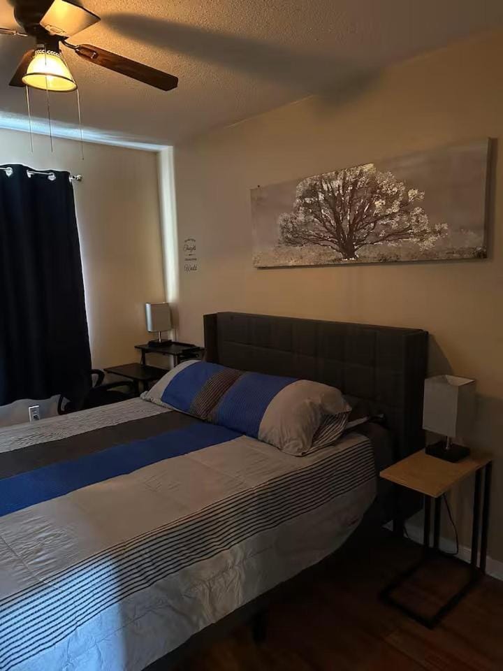 Private Rooms in a House Hostel in Bowmanville