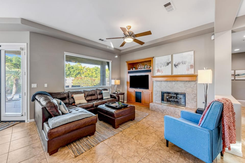 Snowbird Oasis - Festival Escape House in La Quinta