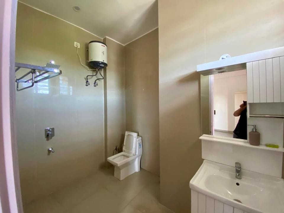 Shower, Bathroom, towels