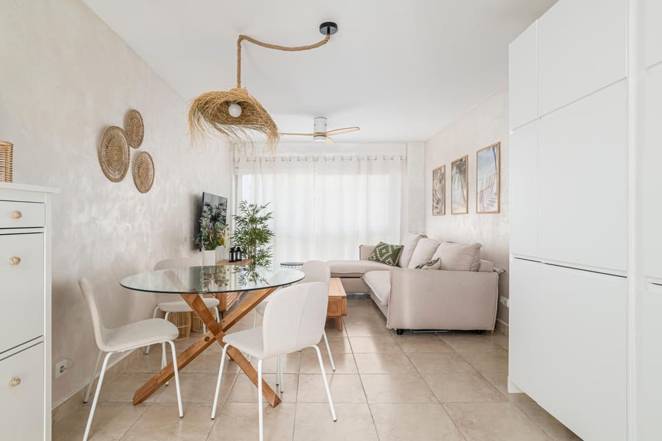 Kitchen or kitchenette, Living room, Dining area