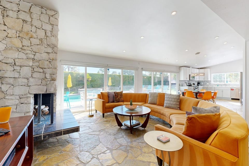 The Brentwood - 3911 House in Cathedral City