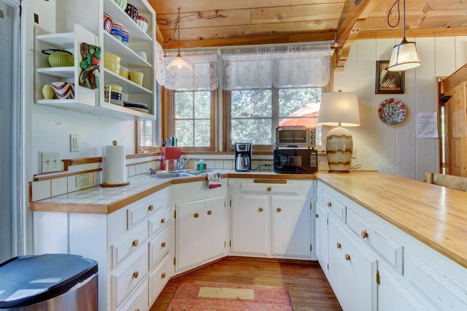The Crow's Nest House in Idyllwild-Pine Cove