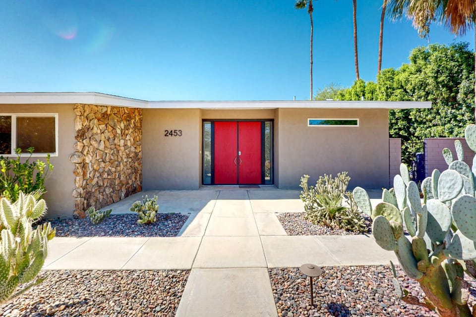 The Sanctuary in the Sun - 9036 House in Cathedral City