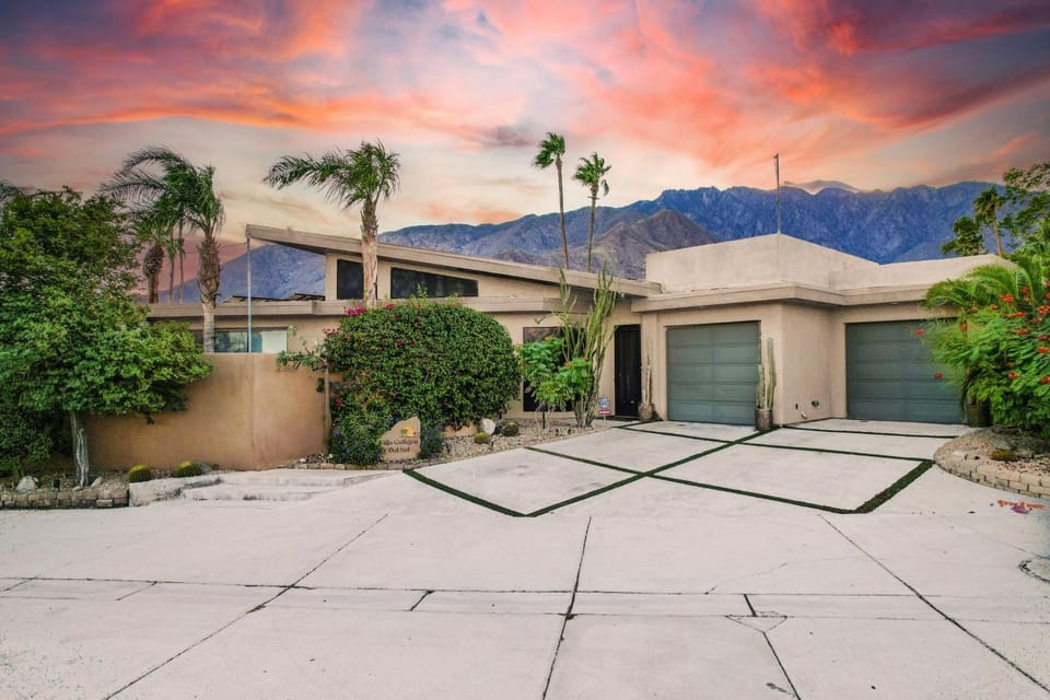 Villa Callejon Del Sol - 3082 House in Palm Springs