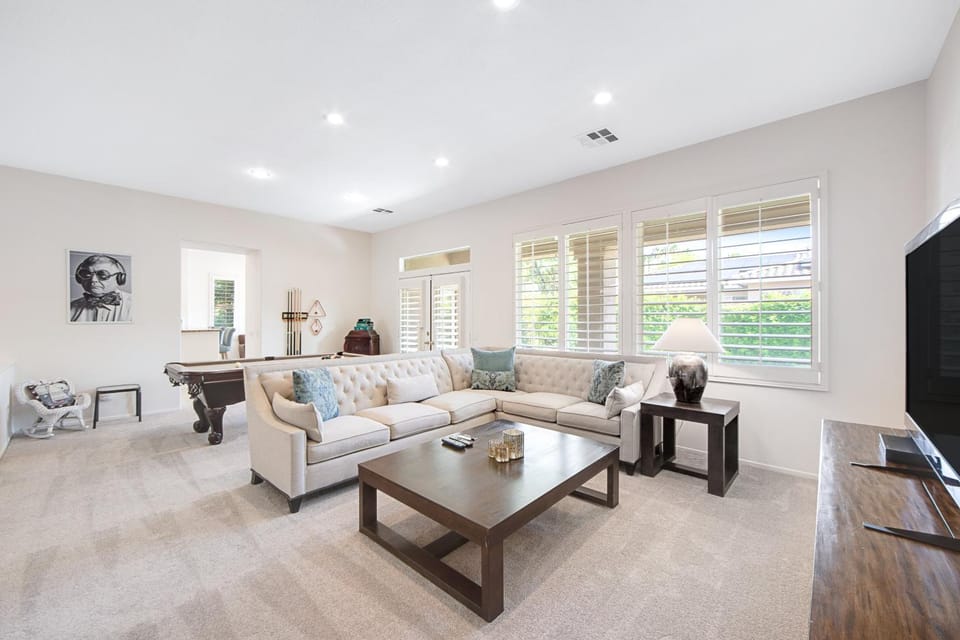 Whitehawk At Palm Desert House in Palm Desert