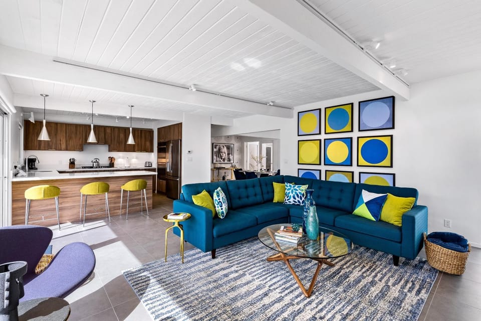Blue Oasis House in Palm Springs