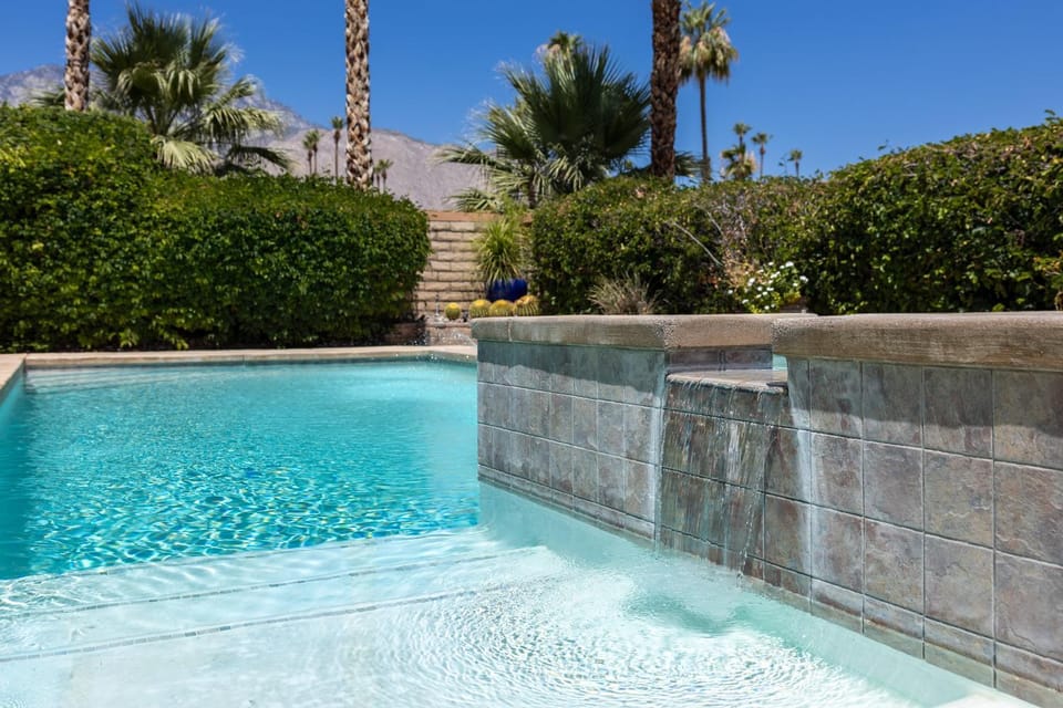 Mon Cheri Estate House in Palm Springs