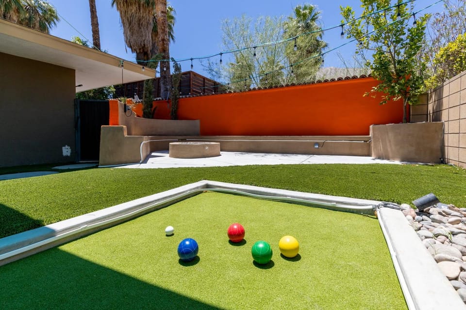 Casitas Del Monte House in Palm Springs