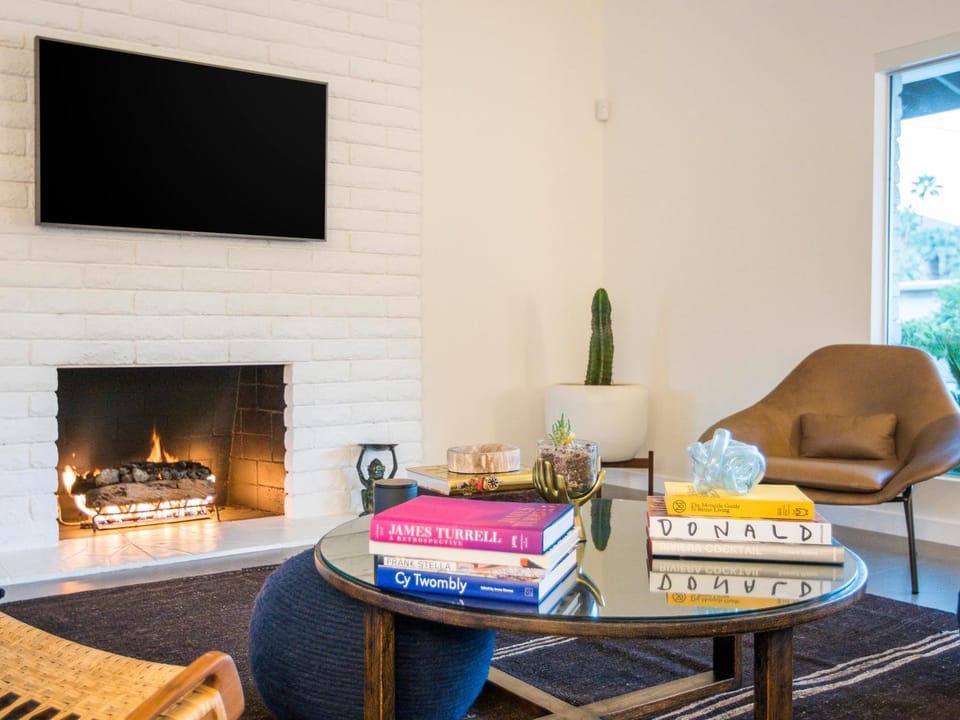 Modern Marion at Twin Palms House in Palm Springs