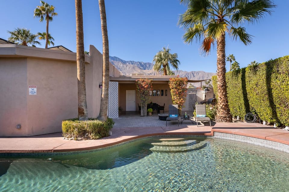 Desert Delight Palm Springs House in Palm Springs