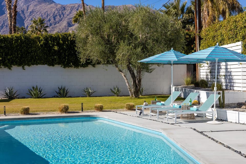 Starburst PS House in Palm Springs