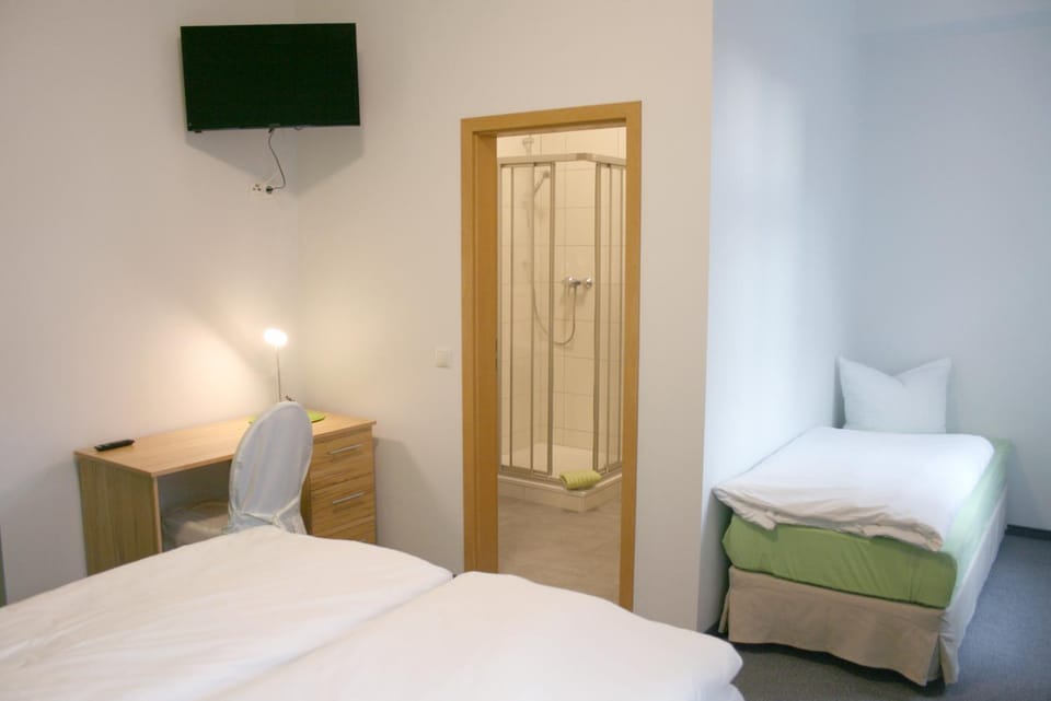 Lindencafe Luckenwalde Bed and Breakfast in Saxony-Anhalt, Germany