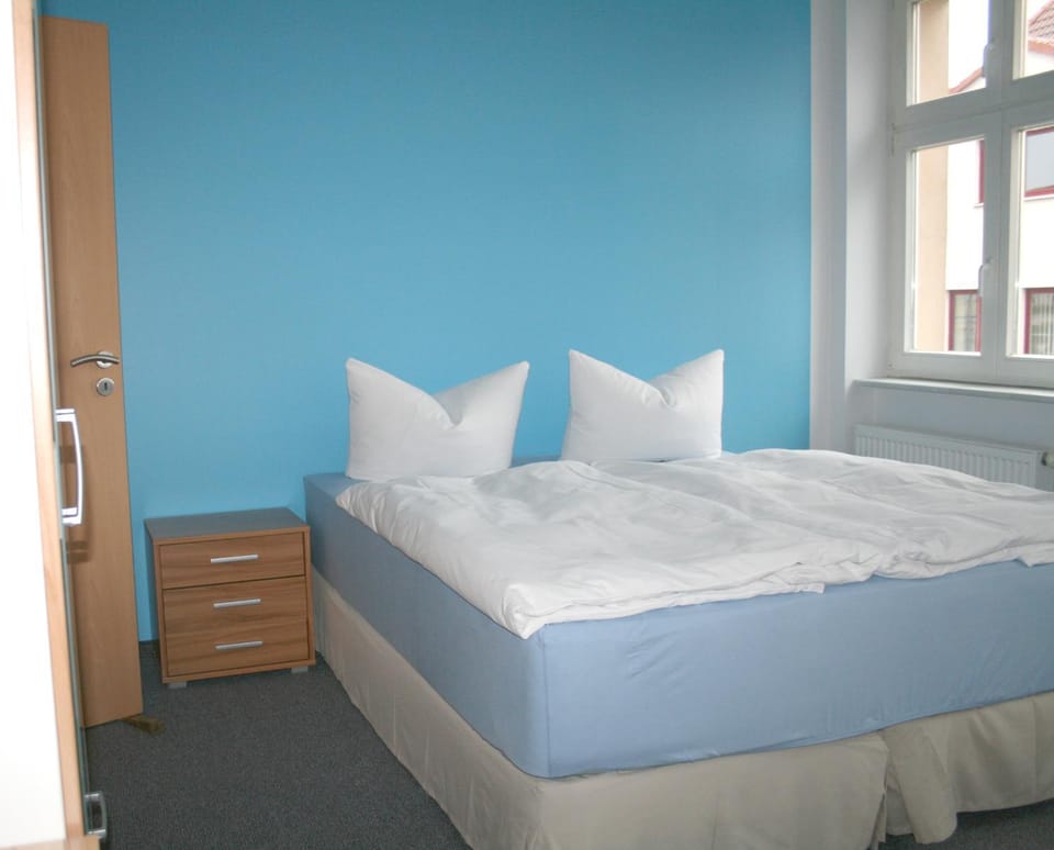 Lindencafe Luckenwalde Bed and Breakfast in Saxony-Anhalt, Germany